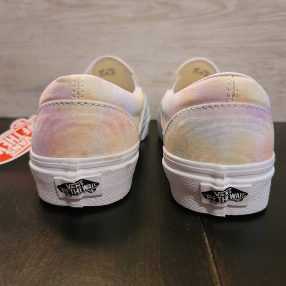 Vans Classic Slip-On Shoes main image 10